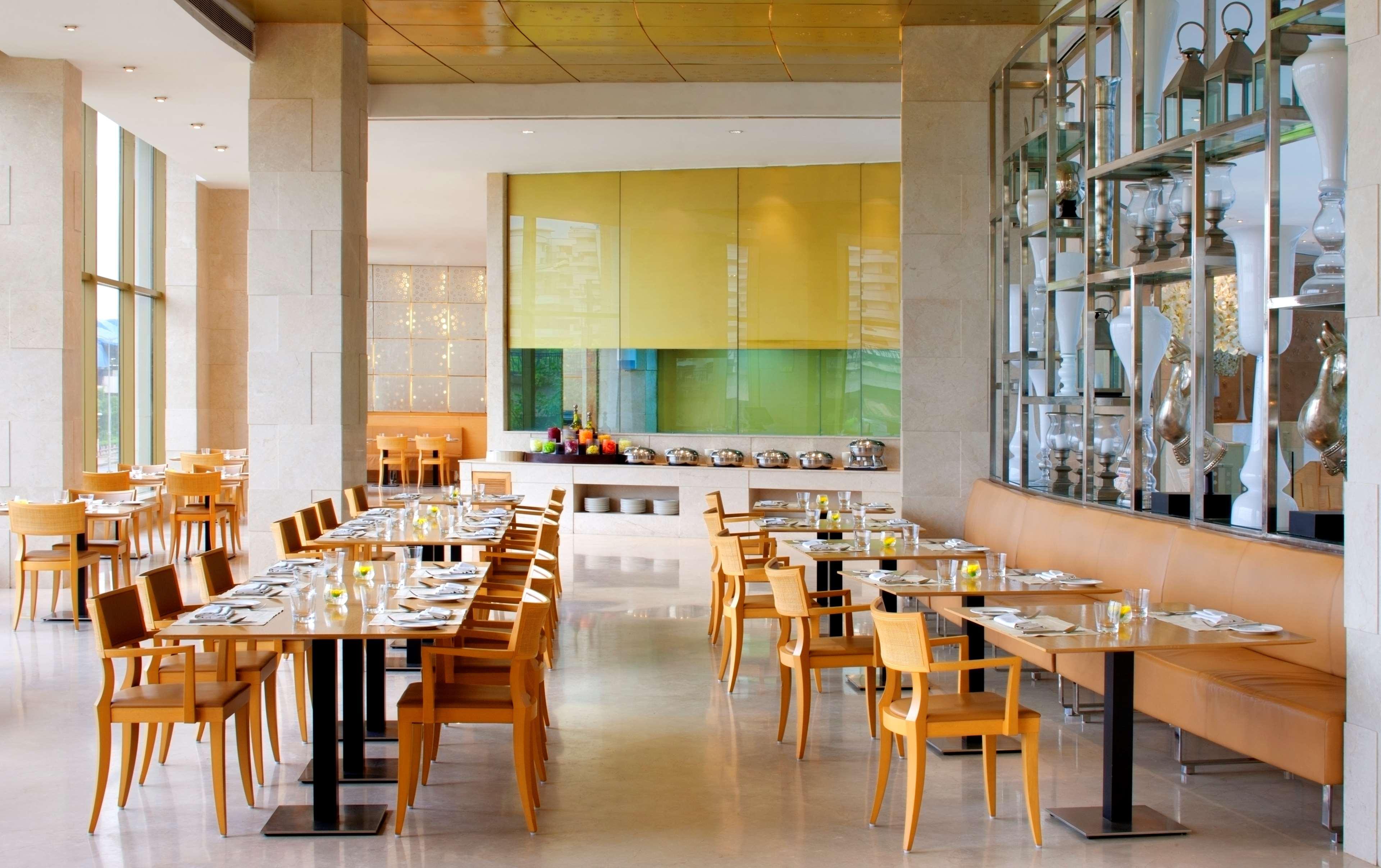 Radisson Blu Hotel New Delhi Dwarka Restaurace fotografie The Park, Hyderabad